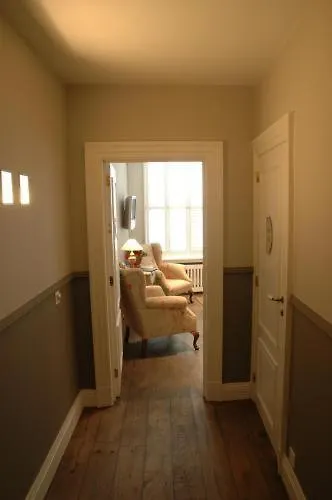 Casa Romantico Bruges 4*,