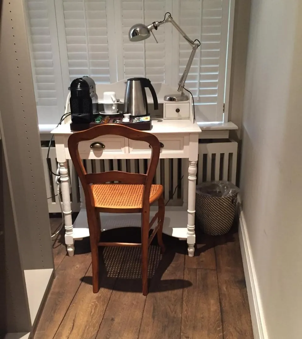 Casa Romantico Bruges 4*,